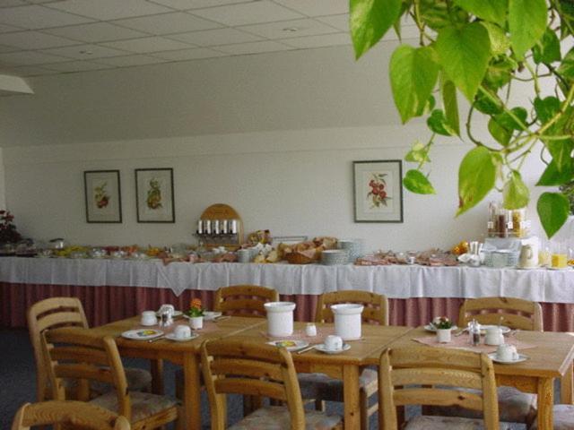 Neustaedter Hof Hotel Garni Neustadt am Rübenberge Dış mekan fotoğraf